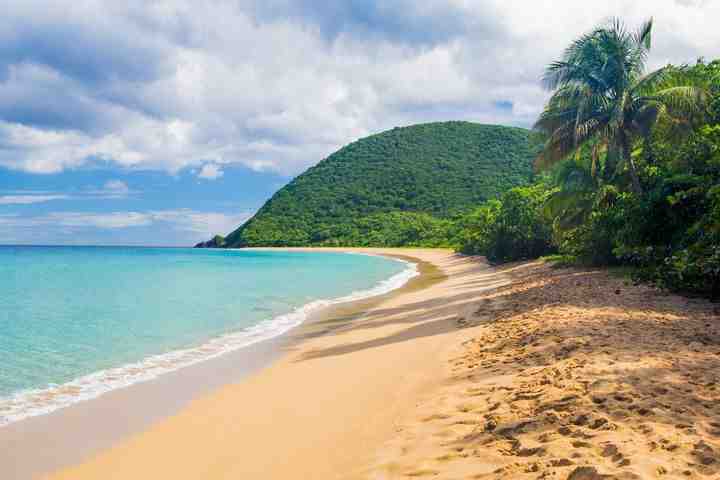 Quelle est la plus belle île entre la Martinique et la Guadeloupe ?